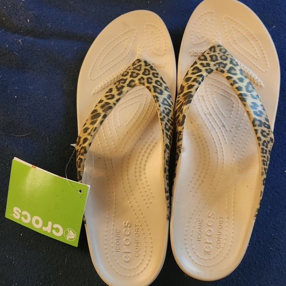 Women's Crocs Flip Flops sz 11 - Picture 1 of 3